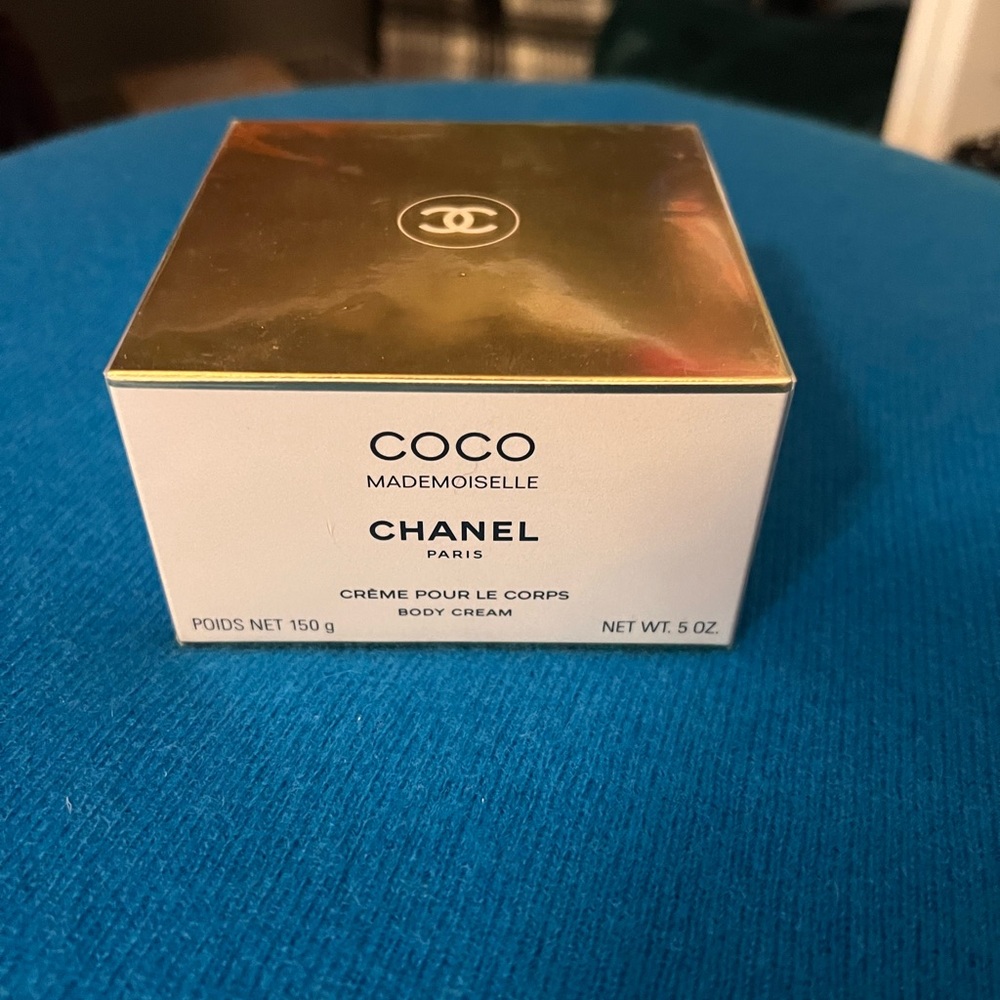 CHANEL Coco Mademoiselle Body Cream in Gold and White